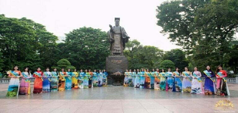 le-hoi-nguoi-ha-noi-di-du-lich-ha-noi