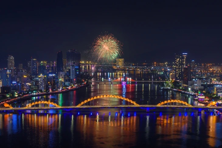 Ve-ban-phao-hoa-DIFF-2025-1